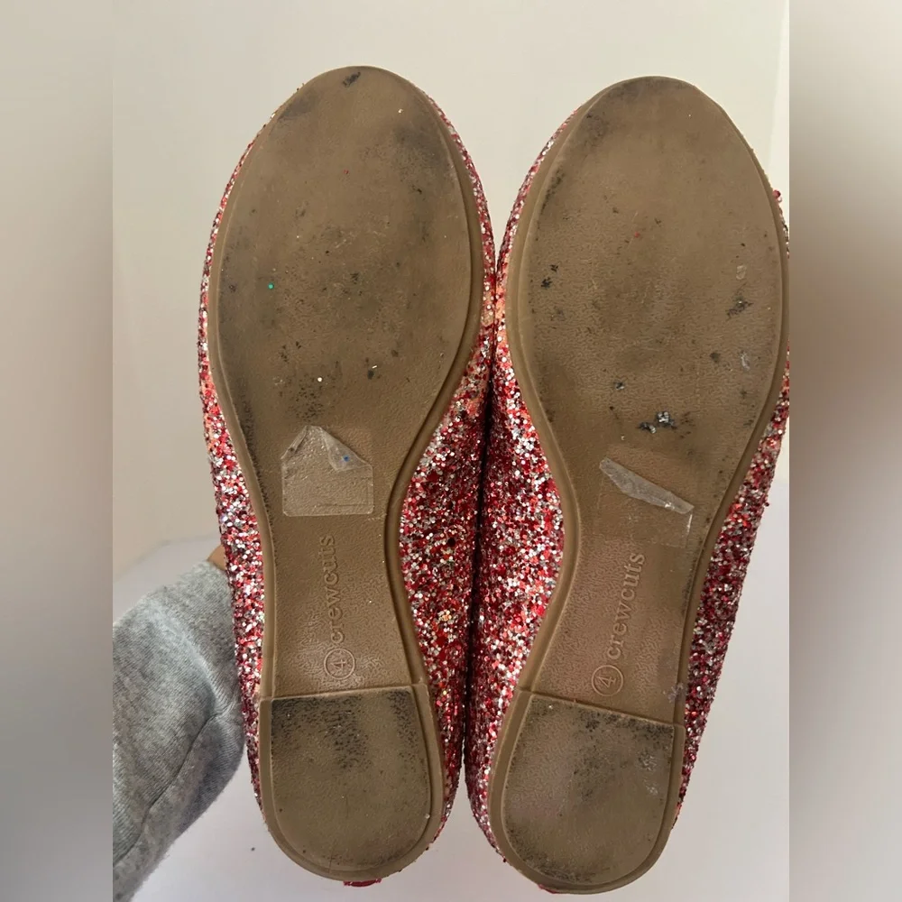 Crewcuts Girls red trimmed sparkly ballet flats. Size 4Y.